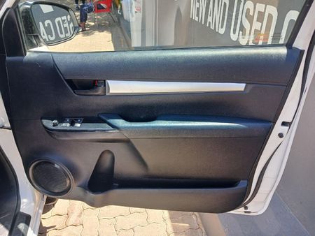 2022-Toyota-Hilux-24-GD-Single-Cab_9