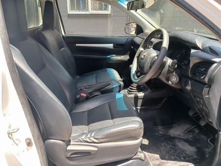 2022-Toyota-Hilux-24-GD-Single-Cab_6