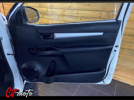 2018-Toyota-Hilux-24-GD-6-Raised-Body-SRX-Single-Cab_10
