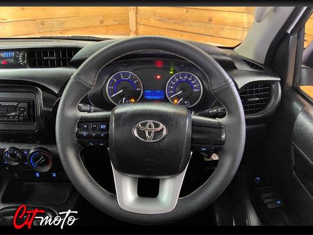 2018-Toyota-Hilux-24-GD-6-Raised-Body-SRX-Single-Cab_12
