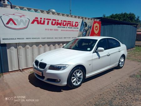 2010-BMW-3-Series-320i-Exclusive-Auto_2