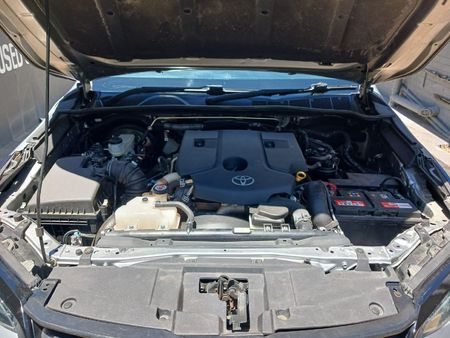 2022-Toyota-Fortuner-24-GD-6-Raised-Body-Auto_11