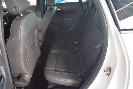 2024-Opel-Crossland-X-12T-GS-Line-Auto_10
