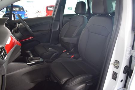 2024-Opel-Crossland-X-12T-GS-Line-Auto_8