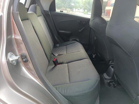2015-Honda-Brio-12-Comfort_4