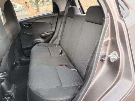 2015-Honda-Brio-12-Comfort_6