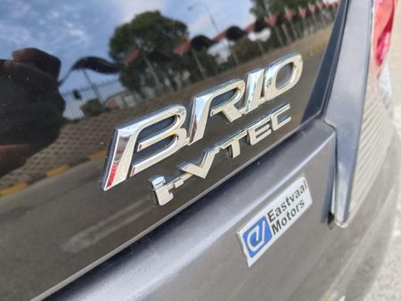 2015-Honda-Brio-12-Comfort_8