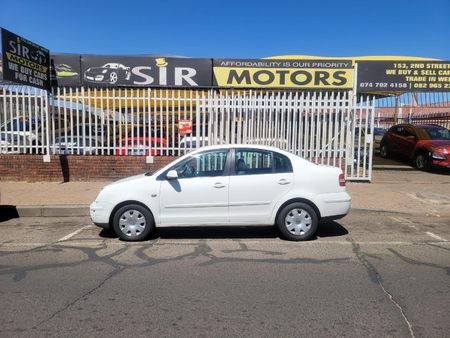2003-Volkswagen-Polo-Classic-16_0