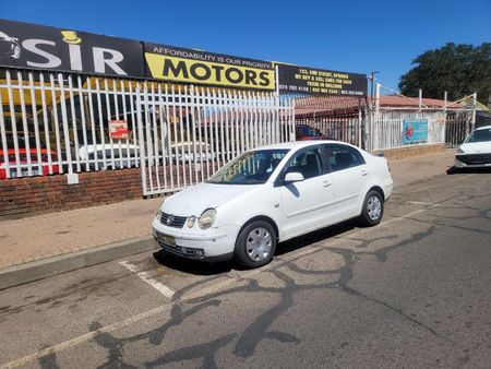 2003-Volkswagen-Polo-Classic-16_2