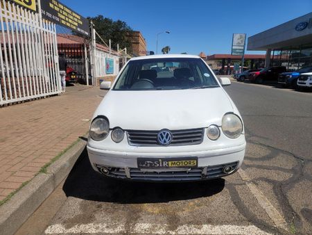 2003-Volkswagen-Polo-Classic-16_7