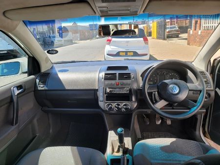 2003-Volkswagen-Polo-Classic-16_8