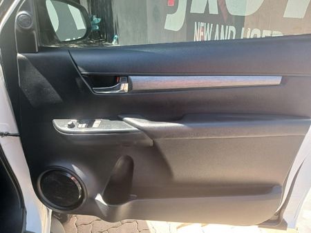 2021-Toyota-Hilux-28-GD-6-Raised-Body-Legend-Auto-Extended-Cab_10