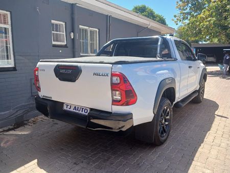 2021-Toyota-Hilux-28-GD-6-Raised-Body-Legend-Auto-Extended-Cab_5