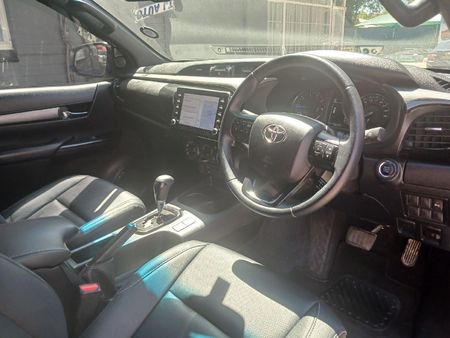 2021-Toyota-Hilux-28-GD-6-Raised-Body-Legend-Auto-Extended-Cab_8