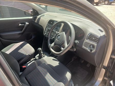 2020-Volkswagen-Polo-Vivo-14-Trendline-5-dr_7