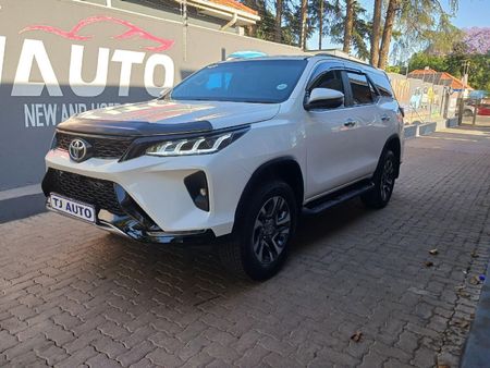 2024-Toyota-Fortuner-24-GD-6-RB-Auto_0