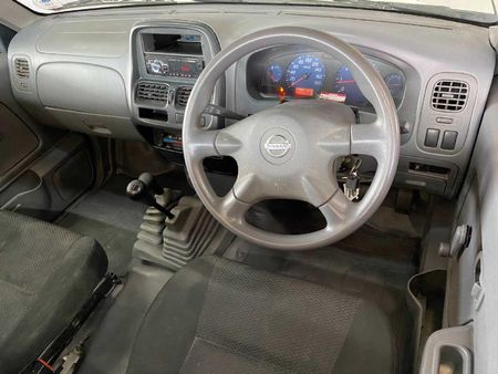 2019-Nissan-NP300-25-TDi-LWB-4x4-Single-Cab_10