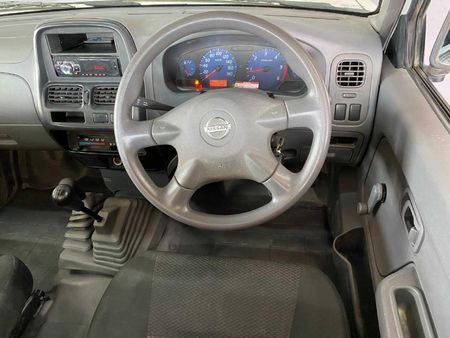 2019-Nissan-NP300-25-TDi-LWB-4x4-Single-Cab_11