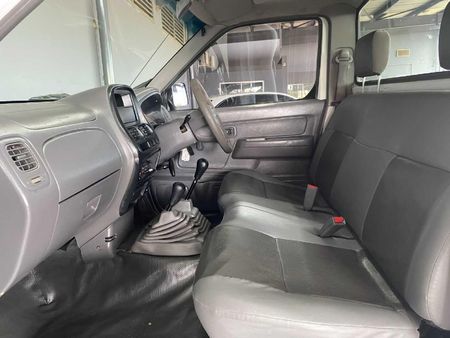 2019-Nissan-NP300-25-TDi-LWB-4x4-Single-Cab_17