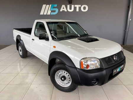 2019-Nissan-NP300-25-TDi-LWB-4x4-Single-Cab_2