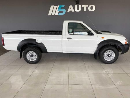 2019-Nissan-NP300-25-TDi-LWB-4x4-Single-Cab_4