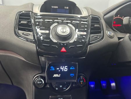 2017-Ford-Fiesta-ST-16-EcoBoost-GDTi_15