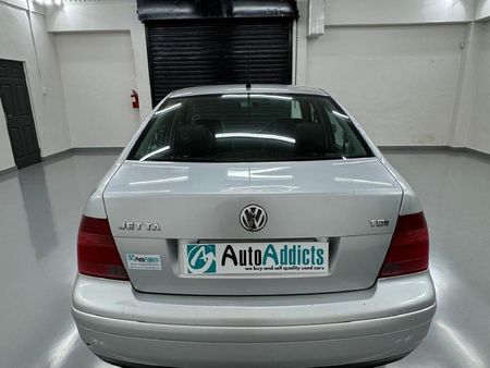 2004-Volkswagen-Jetta-IV-19-TDI-Highline_2
