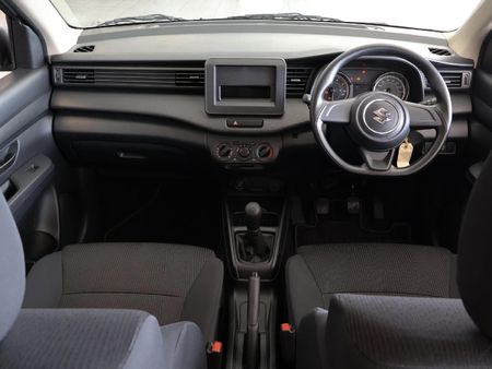2024-Suzuki-Ertiga-15-GA_16