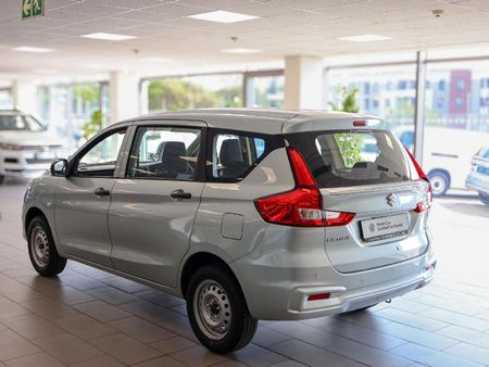 2024-Suzuki-Ertiga-15-GA_7