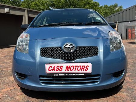 2006-Toyota-Yaris-yaris_1