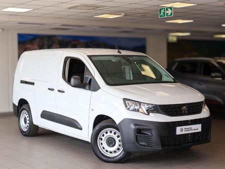 2023-Peugeot-Partner-16-HDi-LWB-66kW-Panel-Van_0