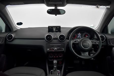 2018-Audi-A1-Sportback-10-TFSI-S-Auto-25-TFSI_6
