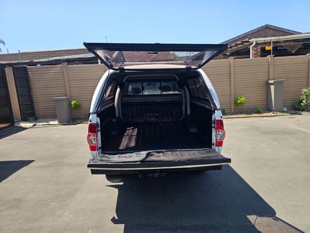 2011-Isuzu-KB-300D-Teq-LX-Extended-Cab_6
