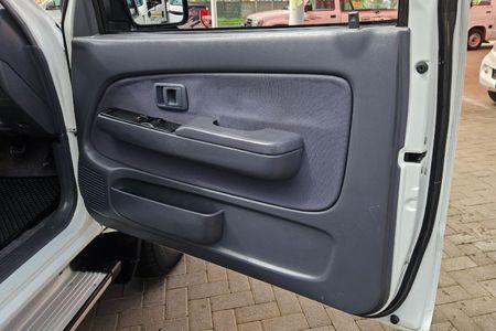 2005-Toyota-Hilux-30-KZ-TE-Raider-Raised-Body-Single-Cab_24