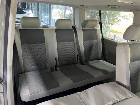 2012-Volkswagen-Kombi-T5-20-TDI-Auto-103kW_11
