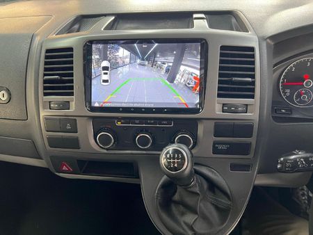 2012-Volkswagen-Kombi-T5-20-TDI-Auto-103kW_8