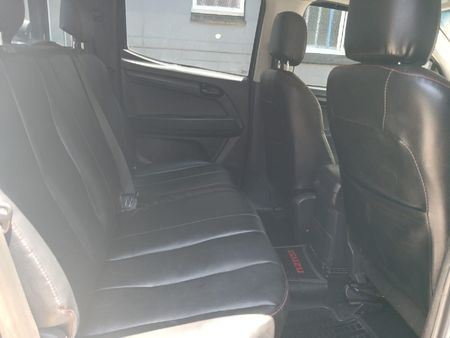 2019-Isuzu-D-Max-250-HO-Double-Cab_9