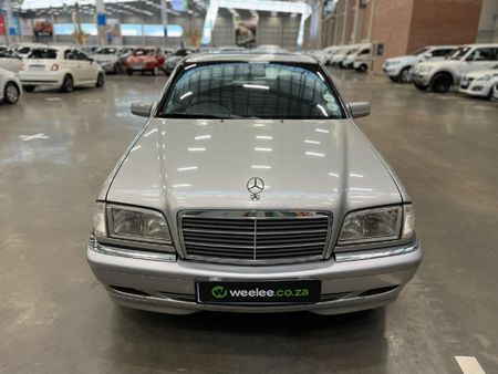 2000-Mercedes-Benz-C-Class-C-200-Elegance-Auto_3