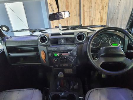 2013-Land-Rover-Defender-110-22D-Station-Wagon_7