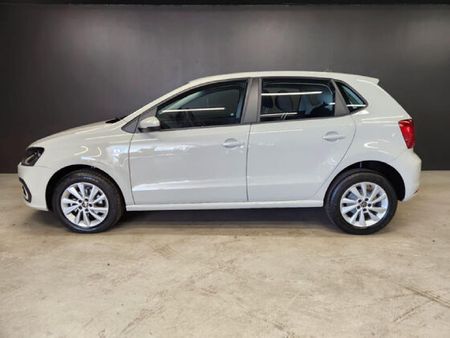 2024-Volkswagen-Polo-Vivo-14-Life_3