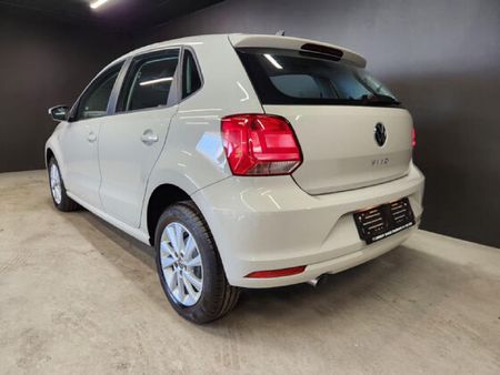 2024-Volkswagen-Polo-Vivo-14-Life_4