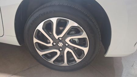 2023-Suzuki-Baleno-15-GLX_10