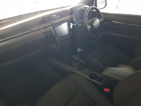 2019-Toyota-Hilux-28-GD-6-Raised-Body-Raider-Single-Cab_7