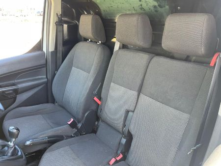 2018-Ford-Transit-Connect-15-TDCi-Ambiente-LWB-Panel-Van_9