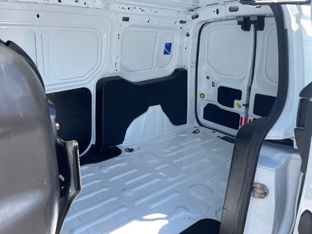 2018-Ford-Transit-Connect-15-TDCi-Ambiente-LWB-Panel-Van_6