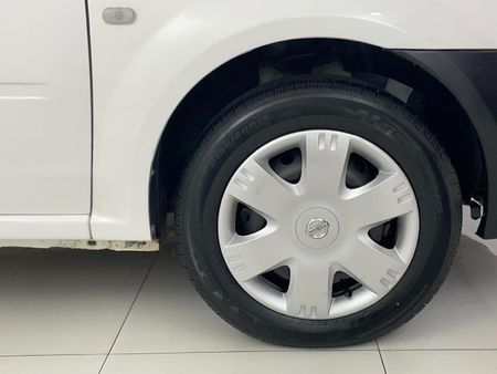 2018-Nissan-NP200-16_3