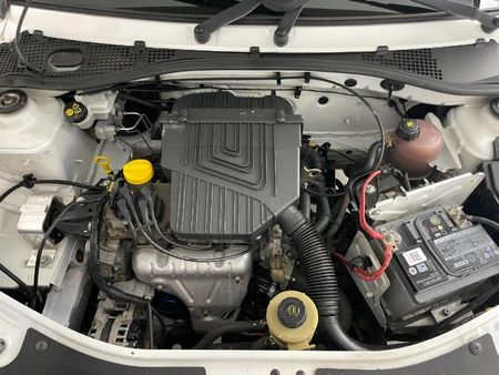 2018-Nissan-NP200-16_8