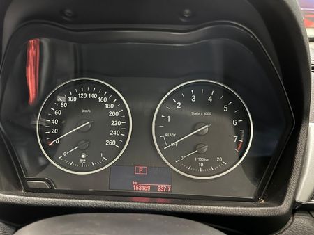 2018-BMW-X1-sDrive20i-Auto_4