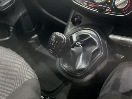 2019-Datsun-Go-12-Lux-7-seat_8