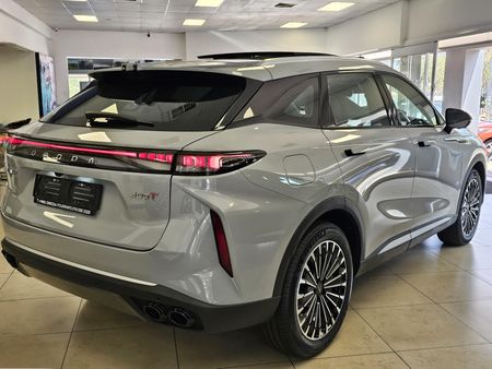 2025-Omoda-C9-20T-Explore-AWD_4